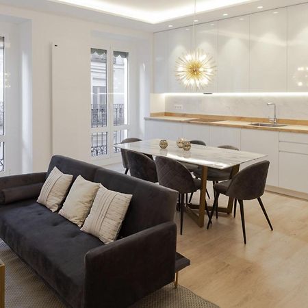Apartament Elegant Retreat In City Center Rzym Zewnętrze zdjęcie